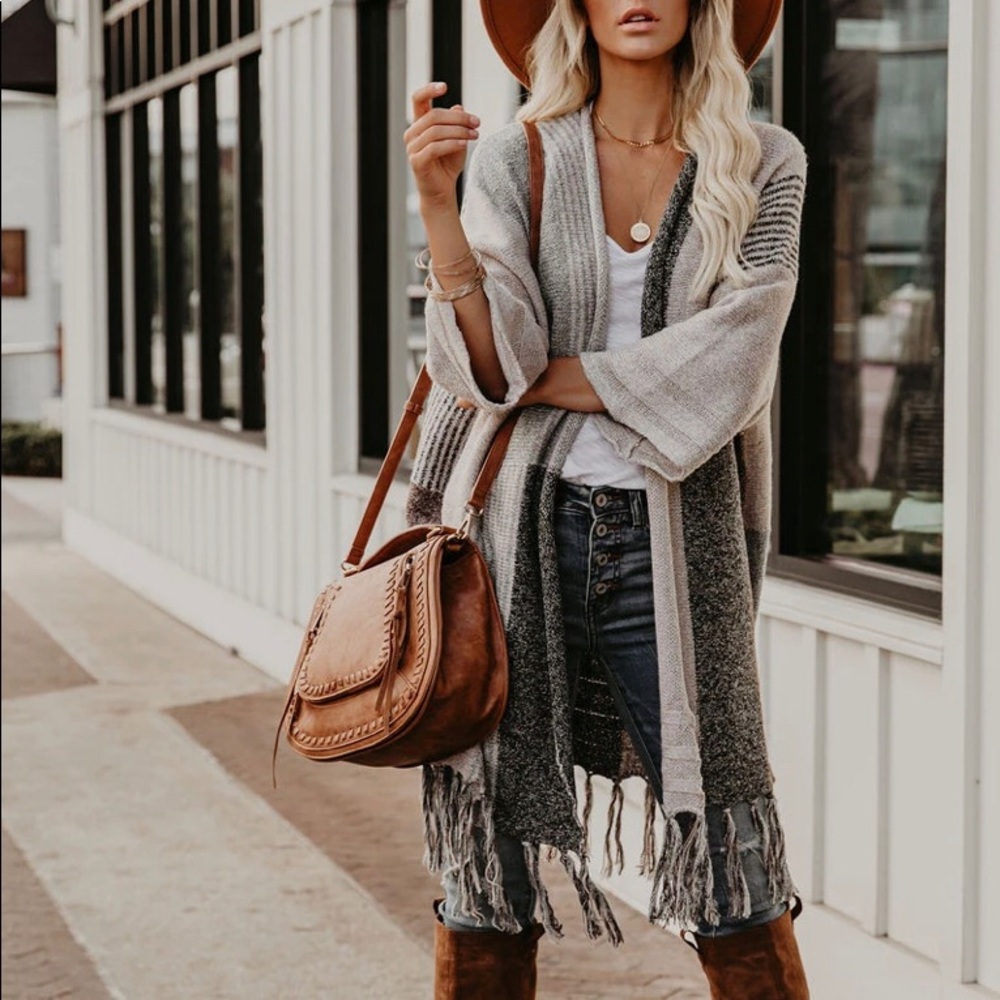 VICI Pearl District Fringe Colorblock Cardigan